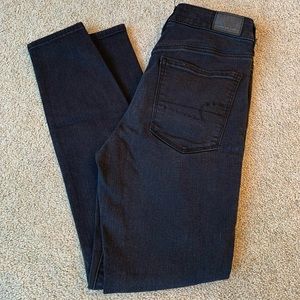 American Eagle Black high-rise short jeggings.